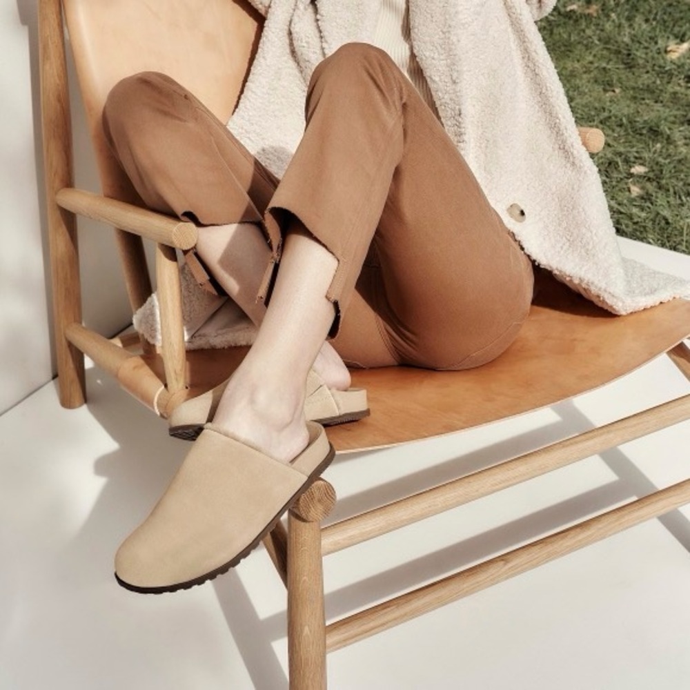 Vionic Arlette sand Slip On Clog, Mule, Women’s comfort shoes. Size 8.5 - Picture 2 of 14